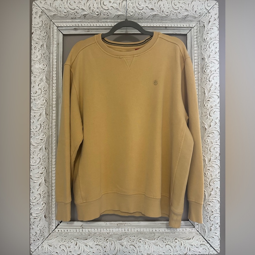 Vintage Izod classic crewneck. Size L. ❣️